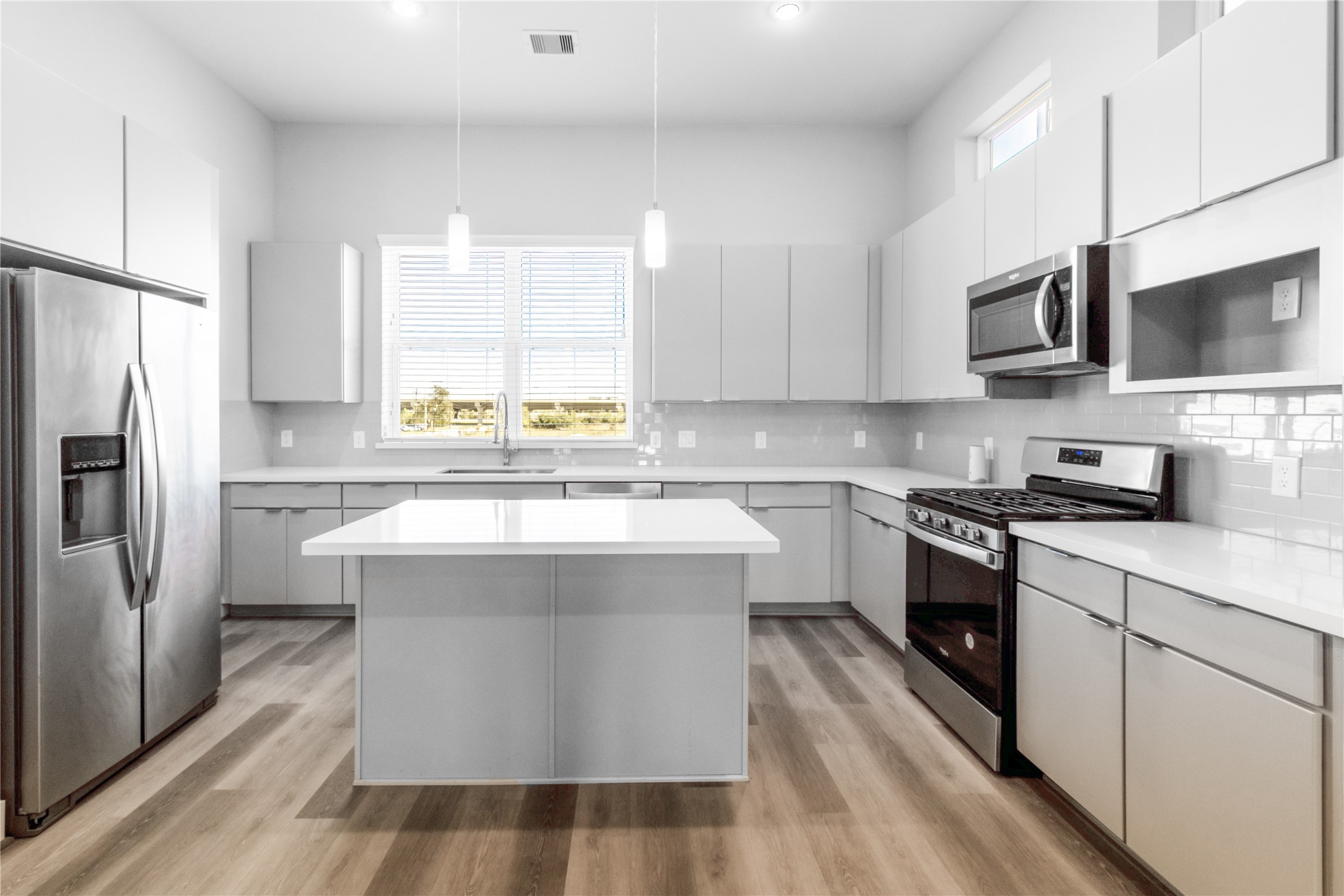 1284 North Post Oak Road, Unit A Houston, TX 77055 - Photo 5 of 28