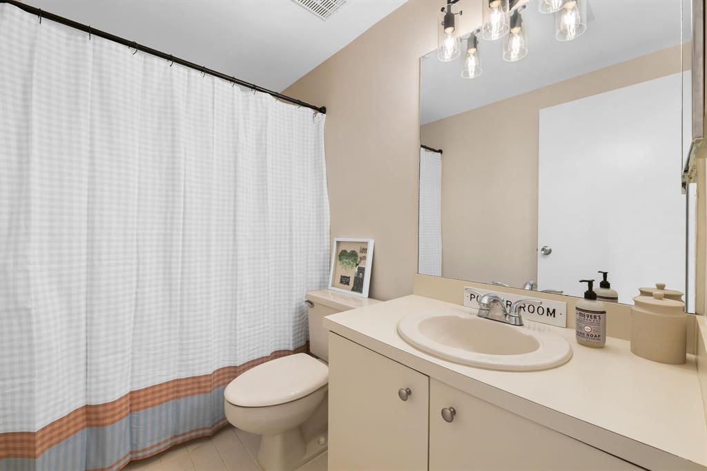 4260 Southwest 70th Terrace, Unit 4260 Davie, FL 33314 - Photo 18 of 24