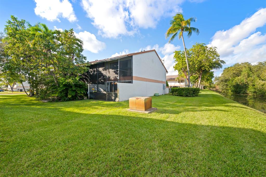 4260 Southwest 70th Terrace, Unit 4260 Davie, FL 33314 - Photo 19 of 24