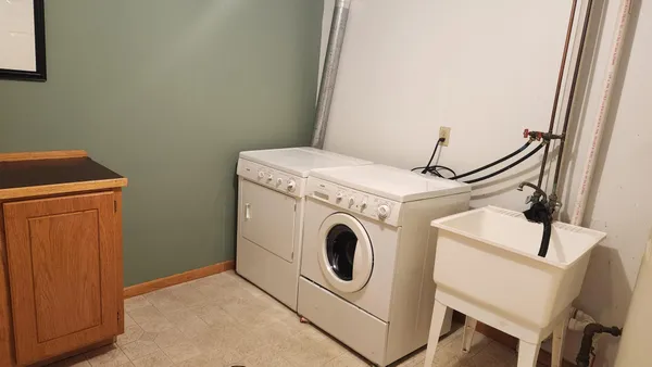 $2,000 | 779 9th Street Southeast, Forest Lake, MN 55025