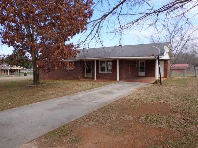 108 Laurel Place Southwest Calhoun, GA 30701 - Photo 1 of 1 Exterior Front.