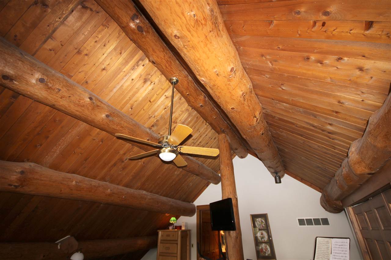 9976 East Grandview Road Traverse City, MI 49684 - Photo 33 of 60 1837755-32.JPG