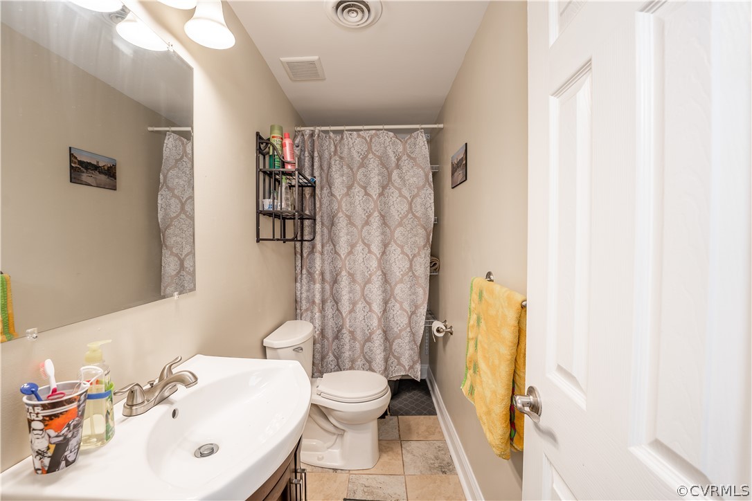 224 Goodward Road North Chesterfield, VA 23236 - Photo 20 of 35 Basement 1/2 Bath