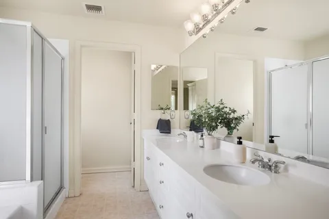 $1,299,000 | 7 Lanikeha Place, Kahului, HI 96732