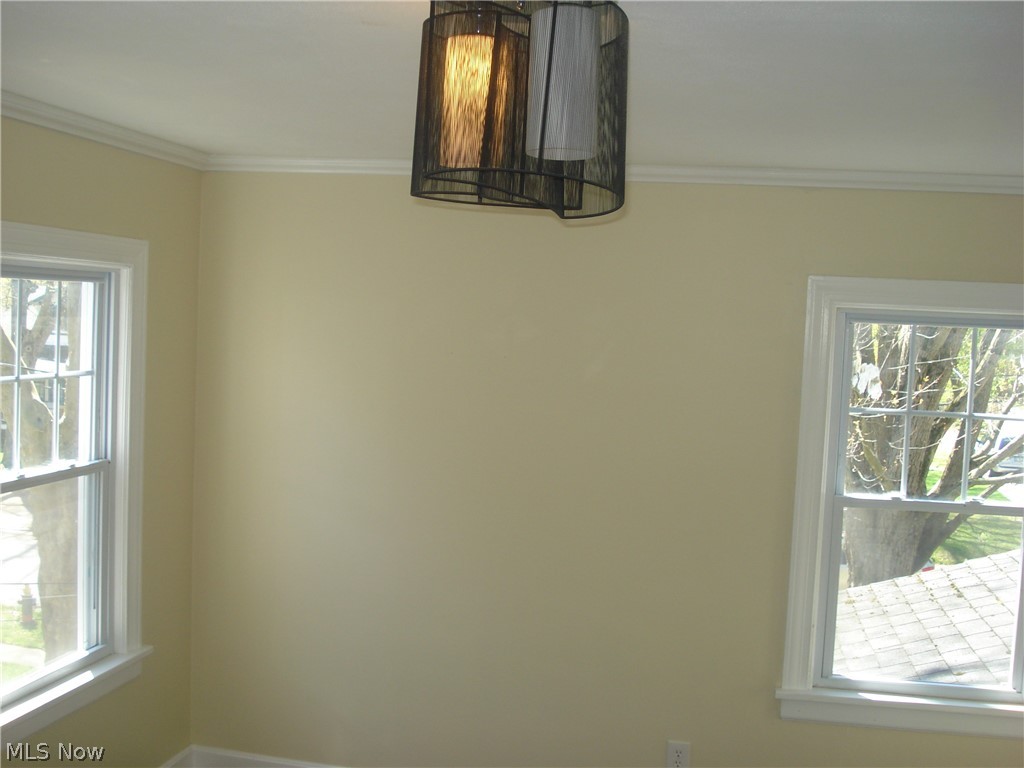 4509 East Berwald Road Cleveland, OH 44121 - Photo 18 of 25 Gallery Image 18
