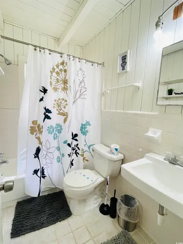 $649,900 | 2104 Perrin Drive, North Myrtle Beach, SC 29582