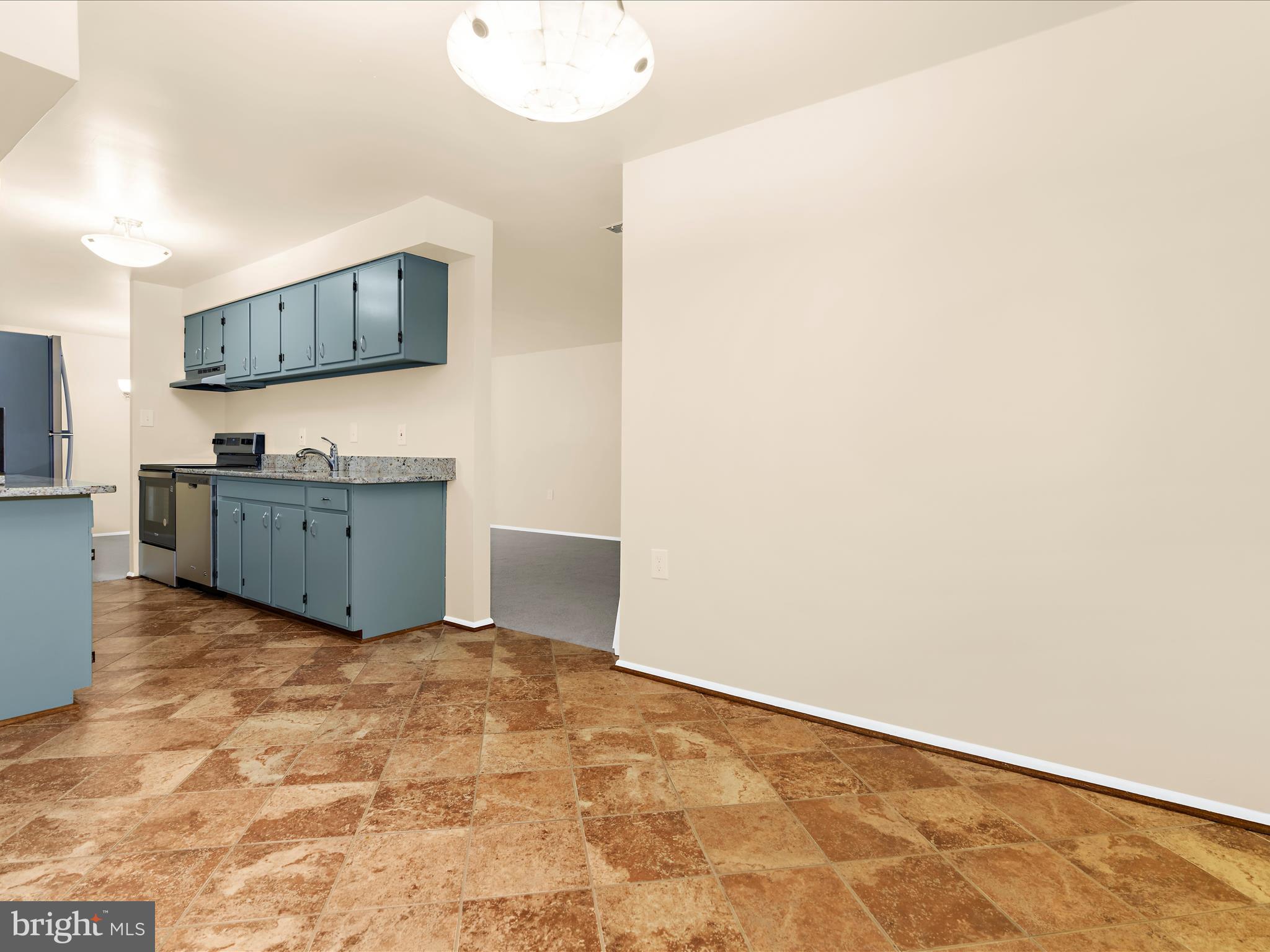 419 Christopher Avenue, Unit 131 Gaithersburg, MD 20879 - Photo 11 of 31