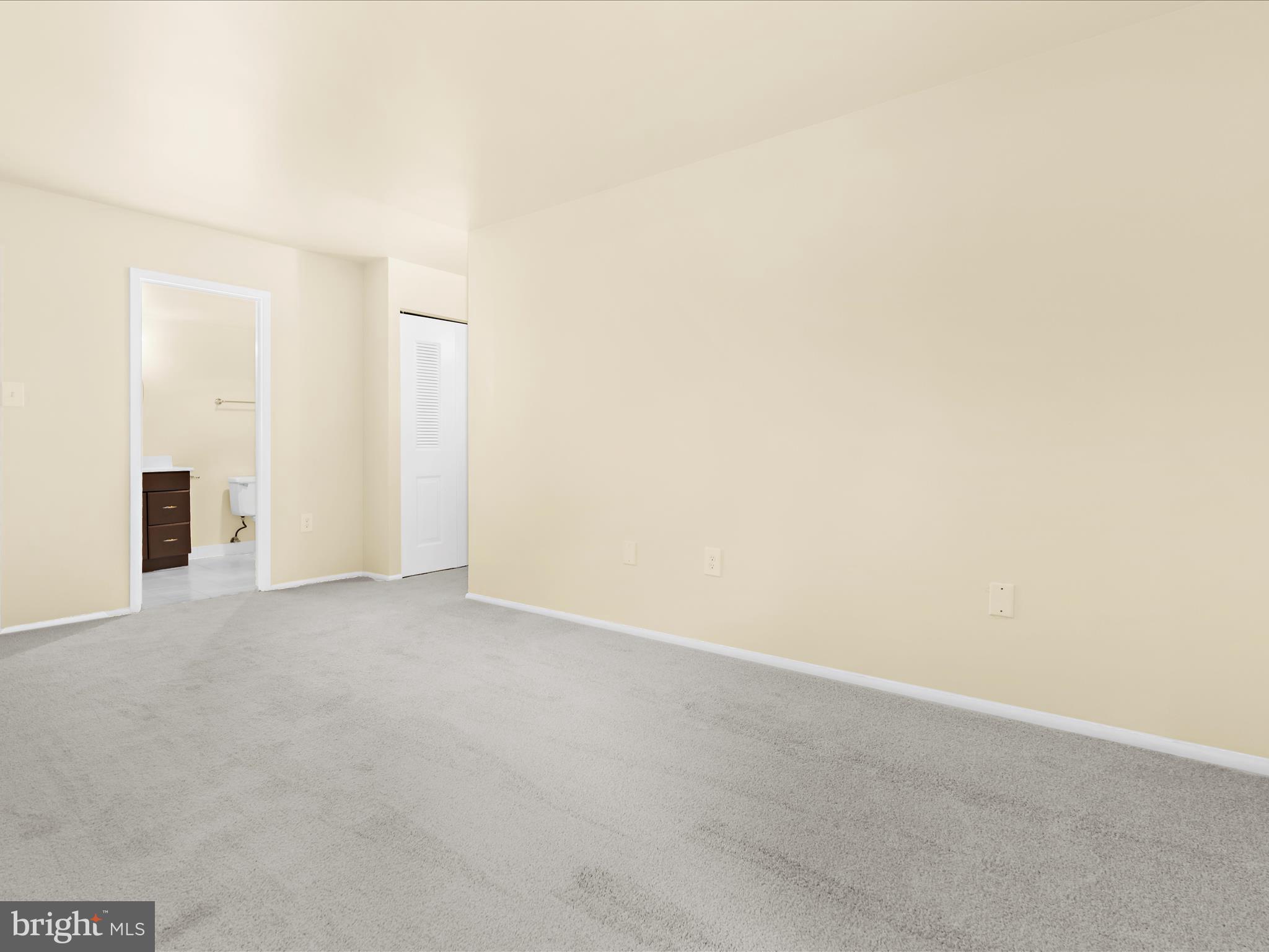 419 Christopher Avenue, Unit 131 Gaithersburg, MD 20879 - Photo 17 of 31