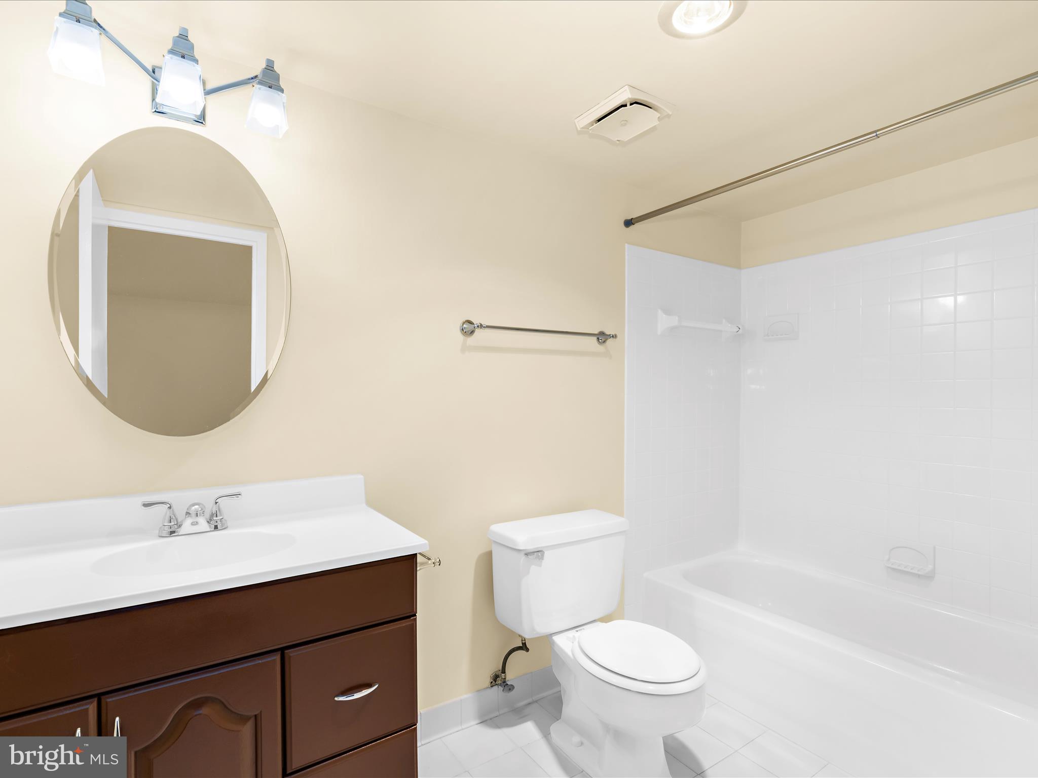 419 Christopher Avenue, Unit 131 Gaithersburg, MD 20879 - Photo 19 of 31