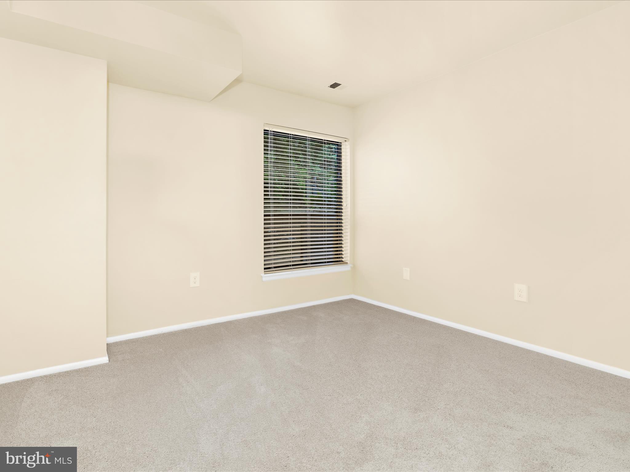 419 Christopher Avenue, Unit 131 Gaithersburg, MD 20879 - Photo 20 of 31