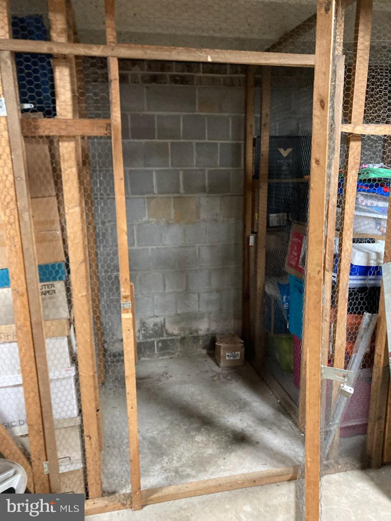 419 Christopher Avenue, Unit 131 Gaithersburg, MD 20879 - Photo 29 of 31 Personal storage bin within building