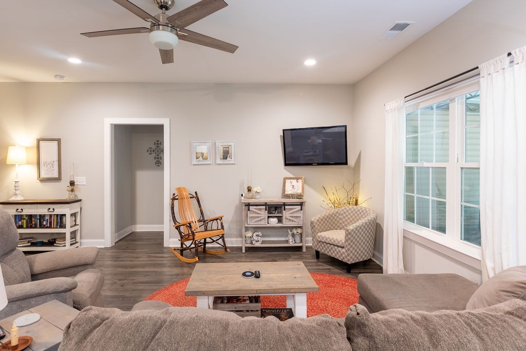 1578 Old Gallatin Road Portland, TN 37148 - Photo 16 of 32 a living room with furniture and a flat screen tv