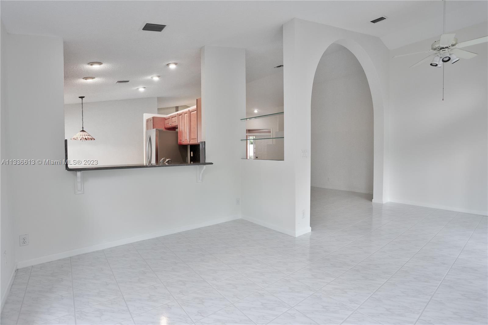 9650 Harbour Lake Circle Boynton Beach, FL 33437 - Photo 11 of 37