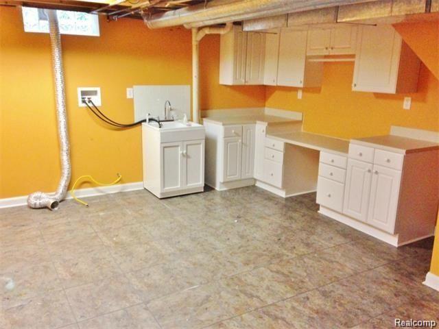 445 Buckingham Road Canton, MI 48188 - Photo 15 of 15