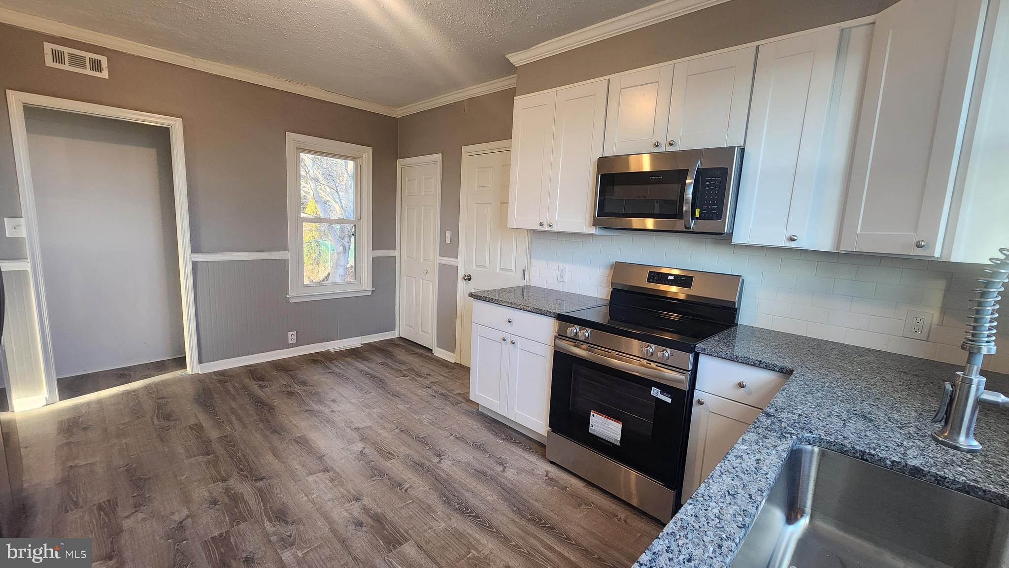 655 Aura Road Glassboro, NJ 08028 - Photo 13 of 35 Gallery Image 13