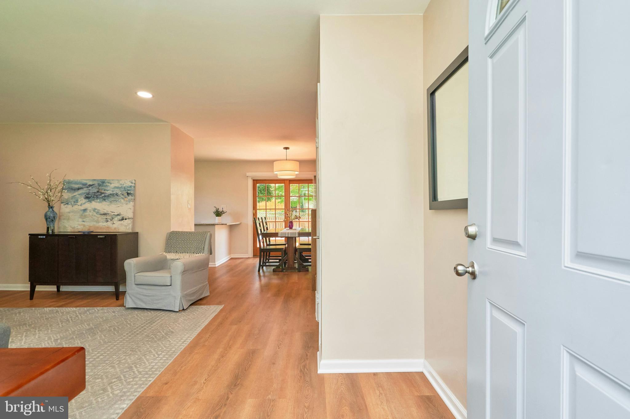 6519 Haystack Road Alexandria, VA 22310 - Photo 8 of 37 It just feels like home.
