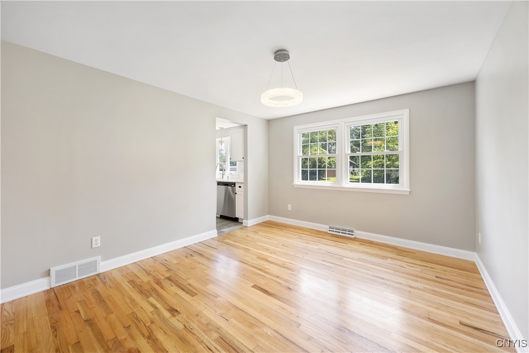 14 Ibis Path Liverpool, NY 13090 - Photo 6 of 31
