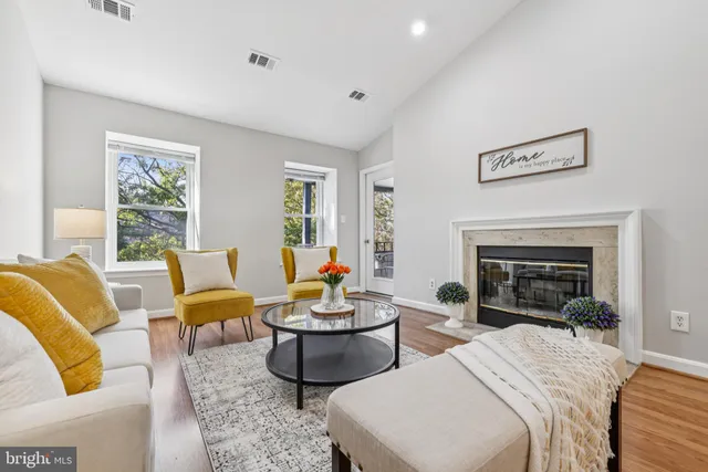 $260,000 | 13700 Modrad Way, Unit 8A33, Silver Spring, MD 20904