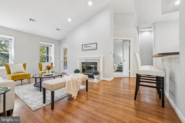 $260,000 | 13700 Modrad Way, Unit 8A33, Silver Spring, MD 20904