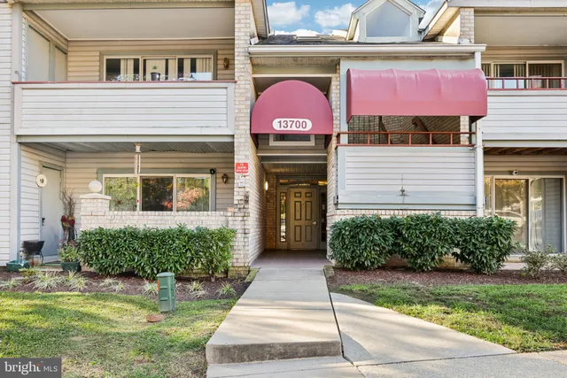 $260,000 | 13700 Modrad Way, Unit 8A33, Silver Spring, MD 20904