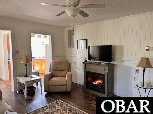 $775,000 | 690 Irvin Garrish Highway, Unit 2A, Ocracoke, NC 27960