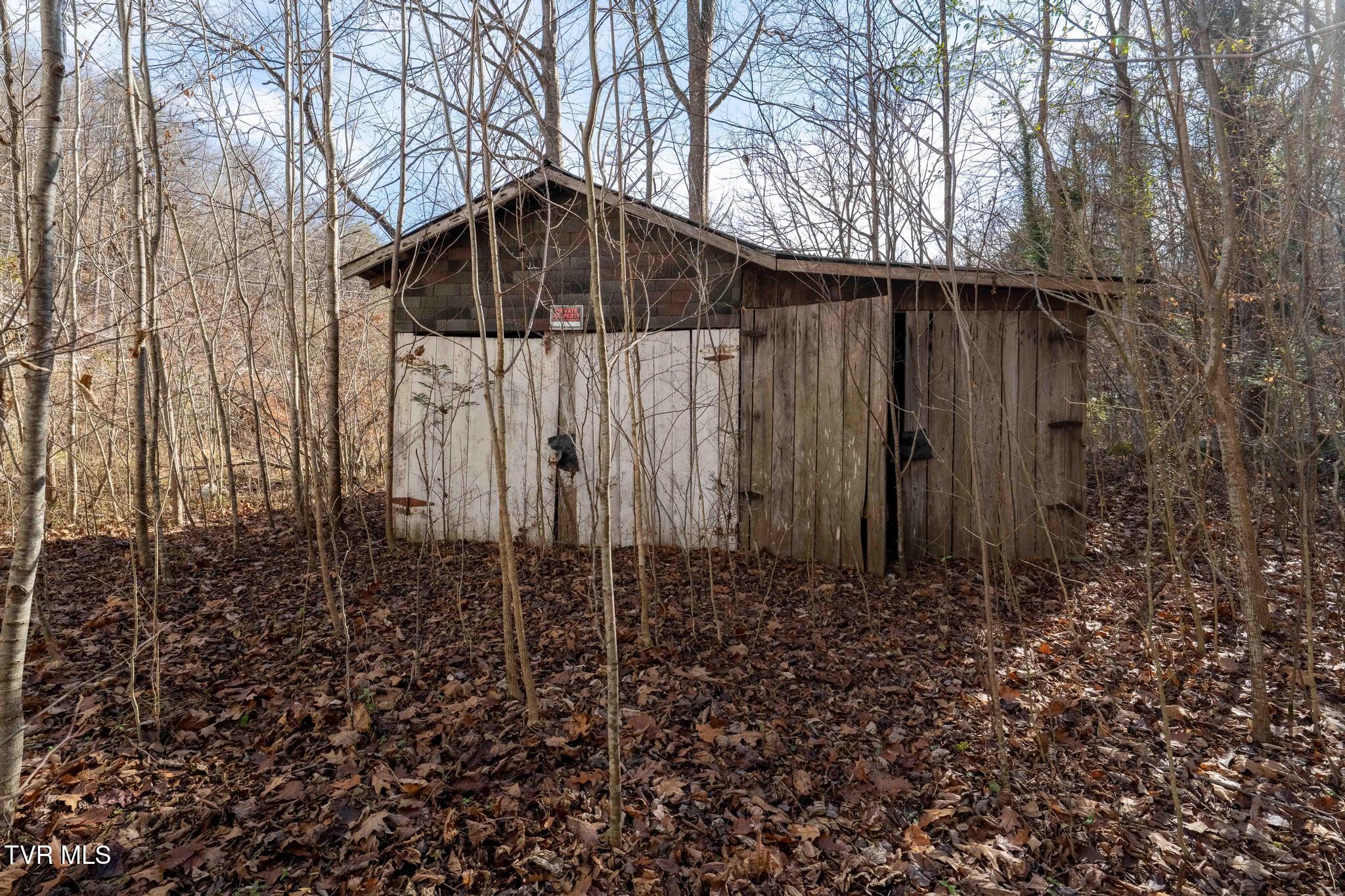 6194 Highway 19E Hampton, TN 37658 - Photo 19 of 37 TBD Highway 19 E (19 of 37)