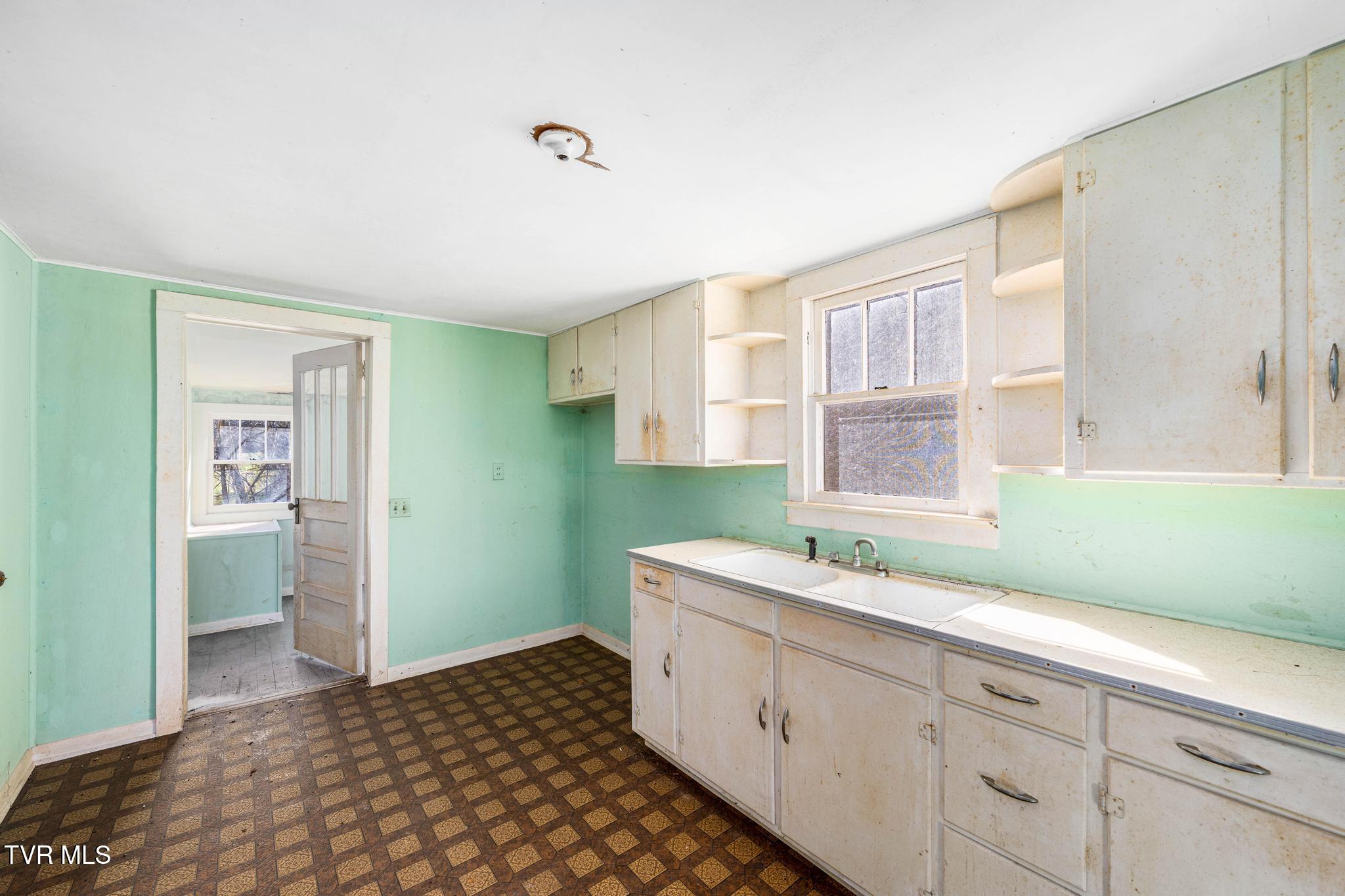 6194 Highway 19E Hampton, TN 37658 - Photo 30 of 37 TBD Highway 19 E (30 of 37)