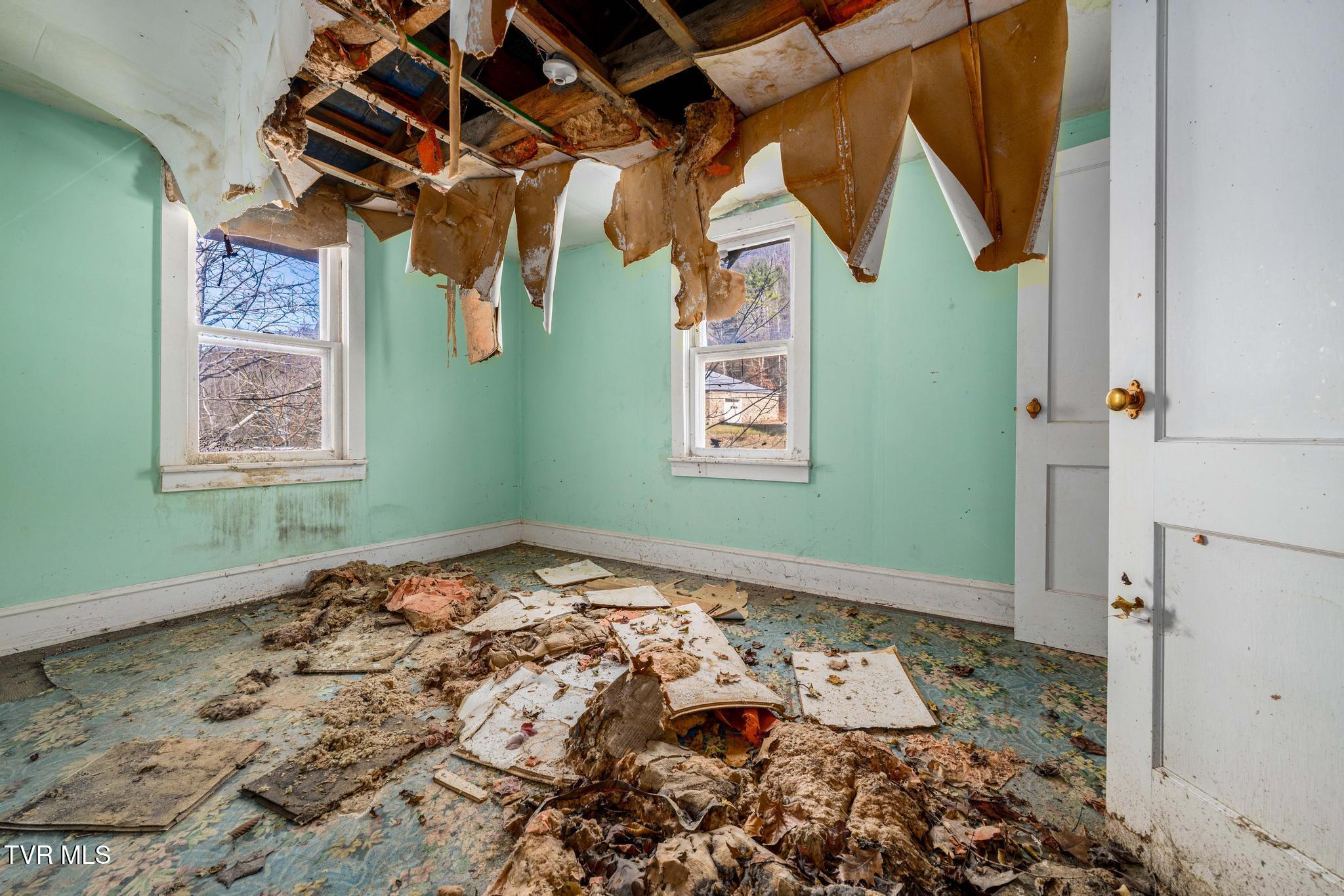 6194 Highway 19E Hampton, TN 37658 - Photo 34 of 37 TBD Highway 19 E (34 of 37)