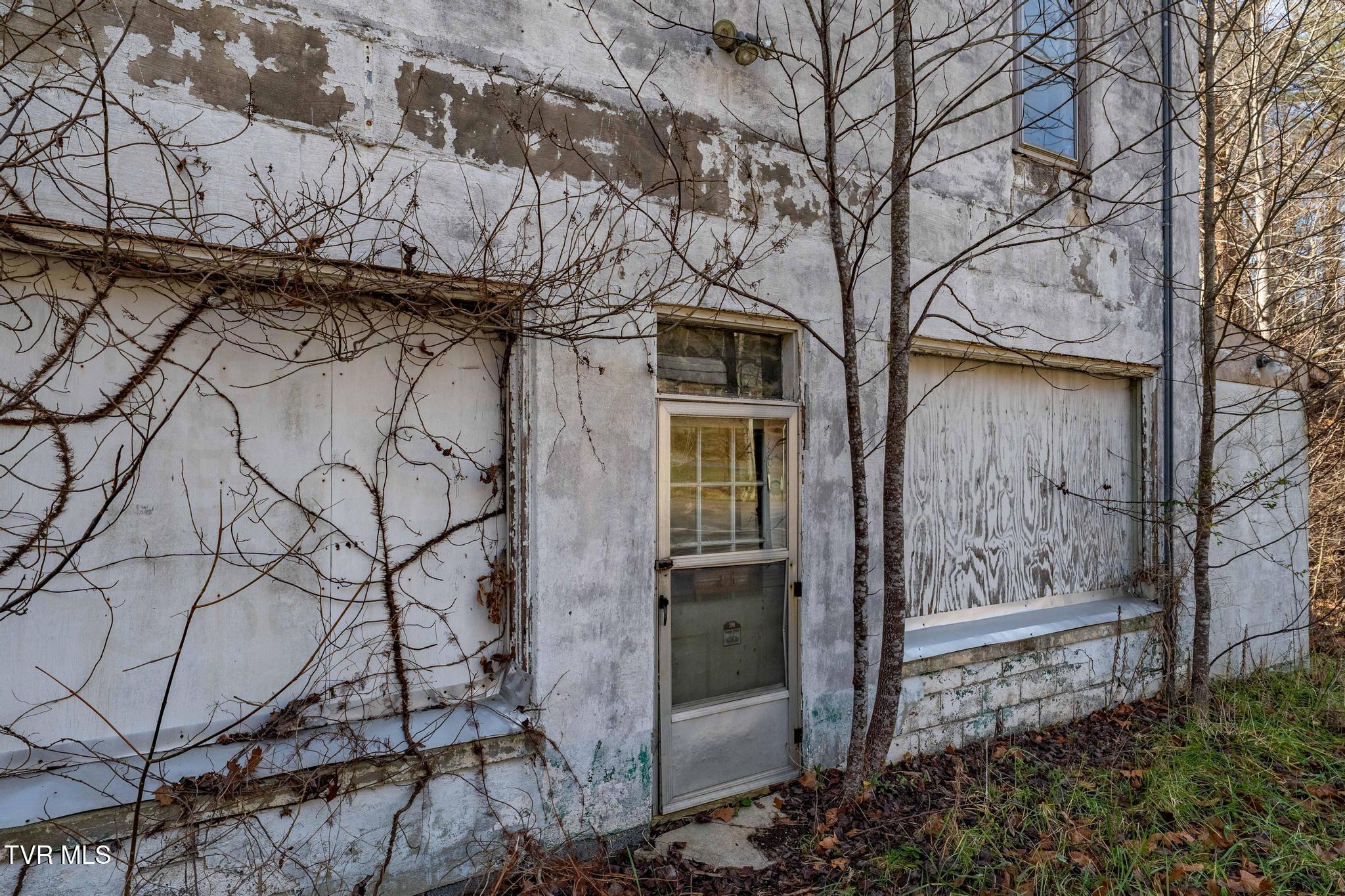 6194 Highway 19E Hampton, TN 37658 - Photo 6 of 37 TBD Highway 19 E (6 of 37)