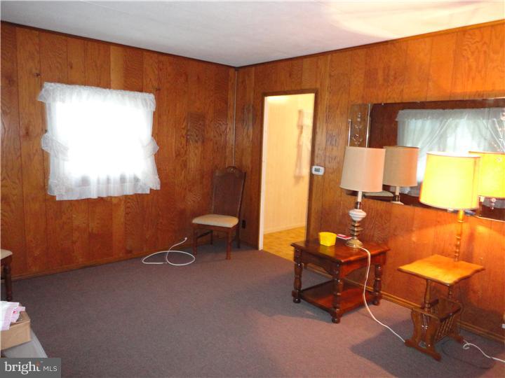 227 Doone Road Fairless Hills, PA 19030 - Photo 3 of 9 Living Room