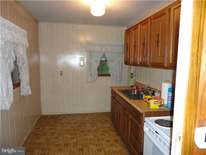 227 Doone Road Fairless Hills, PA 19030 - Photo 8 of 9 Kitchen