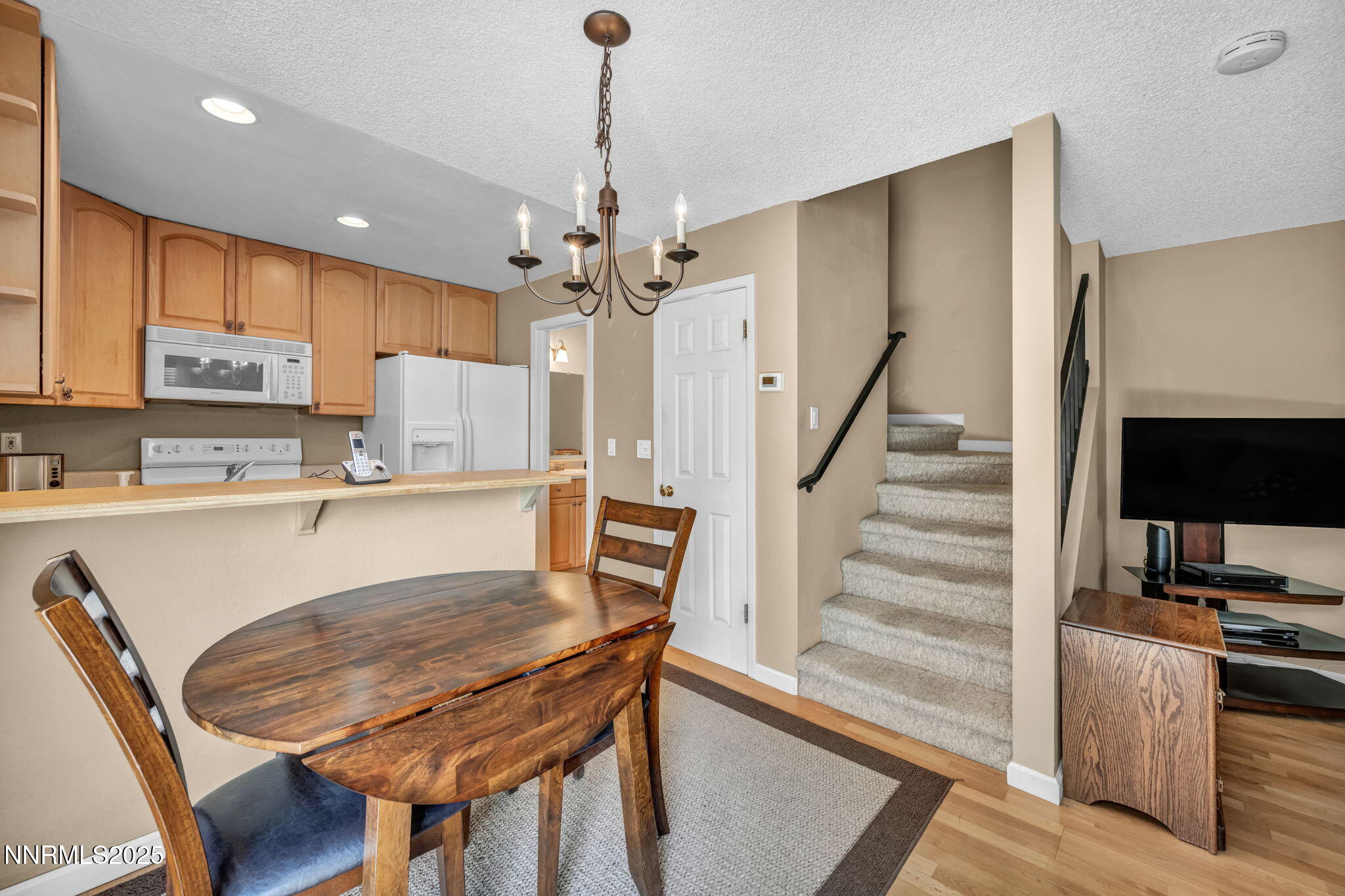 13-web-or-mls-4777-reggie-rd