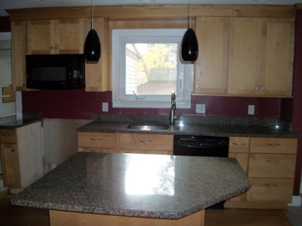 168 Groveland Street Springfield, MA 01108 - Photo 5 of 12 Gallery Image 5