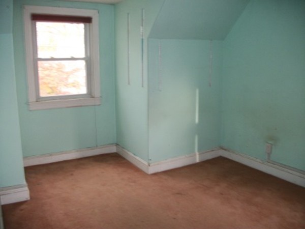168 Groveland Street Springfield, MA 01108 - Photo 10 of 12 Gallery Image 10