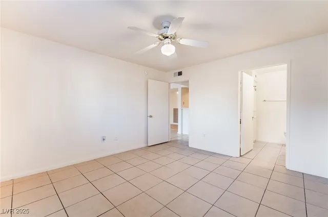 $1,450 | 950 Seven Hills Drive, Unit 2511, Henderson, NV 89052
