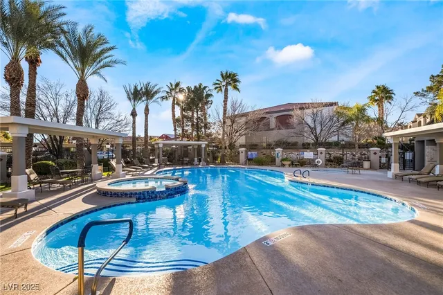 $1,450 | 950 Seven Hills Drive, Unit 2511, Henderson, NV 89052