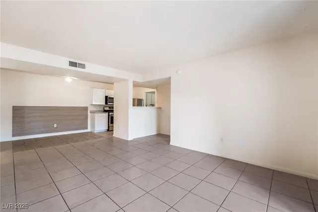 $1,450 | 950 Seven Hills Drive, Unit 2511, Henderson, NV 89052