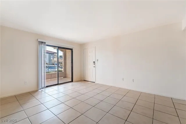 $1,450 | 950 Seven Hills Drive, Unit 2511, Henderson, NV 89052