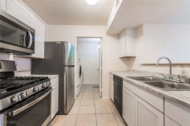 $1,450 | 950 Seven Hills Drive, Unit 2511, Henderson, NV 89052