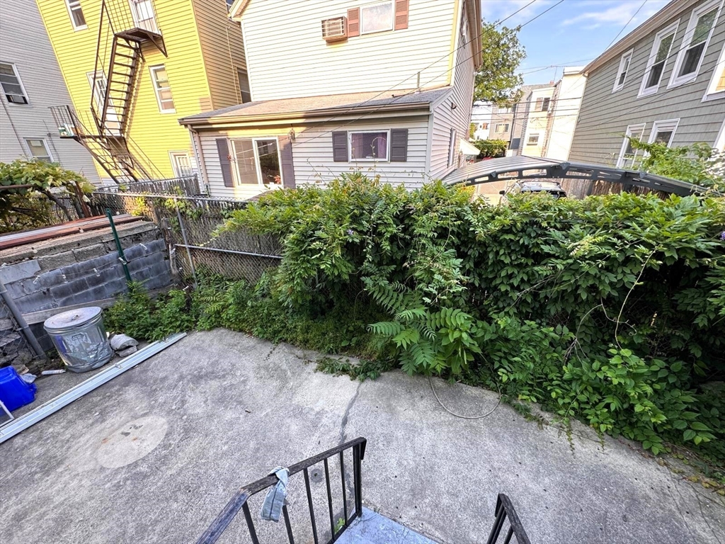 38 Hunting Street, Unit 1 Cambridge, MA 02141 - Photo 12 of 14