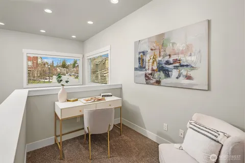 $1,050,000 | 900 228th Avenue Northeast, Unit 1C, Sammamish, WA 98074