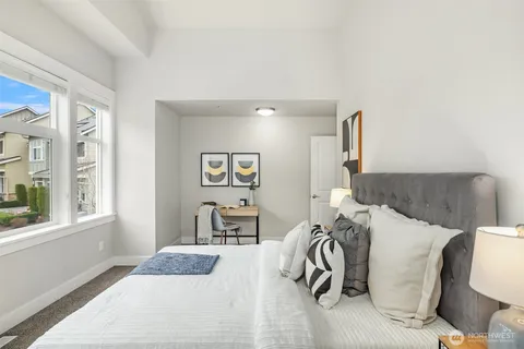 $1,050,000 | 900 228th Avenue Northeast, Unit 1C, Sammamish, WA 98074