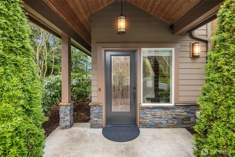 $1,050,000 | 900 228th Avenue Northeast, Unit 1C, Sammamish, WA 98074