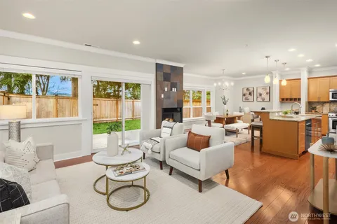 $1,050,000 | 900 228th Avenue Northeast, Unit 1C, Sammamish, WA 98074