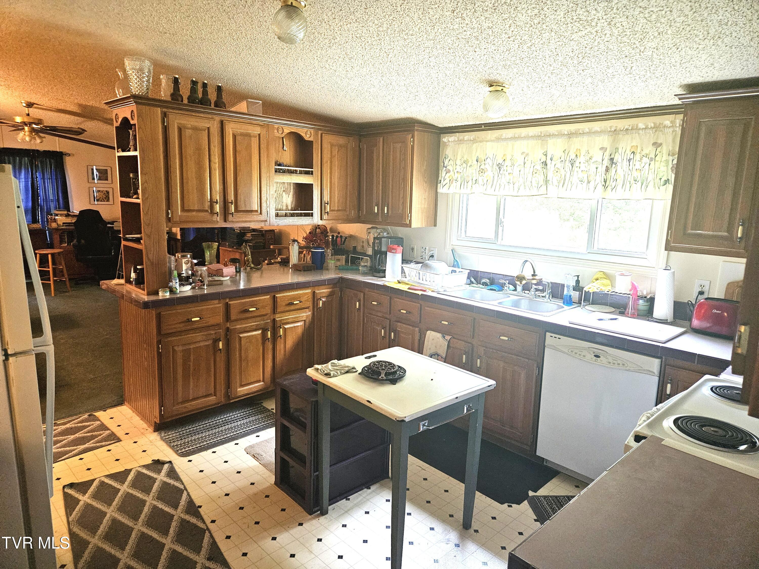 1741 Burem Road Rogersville, TN 37857 - Photo 28 of 37 16