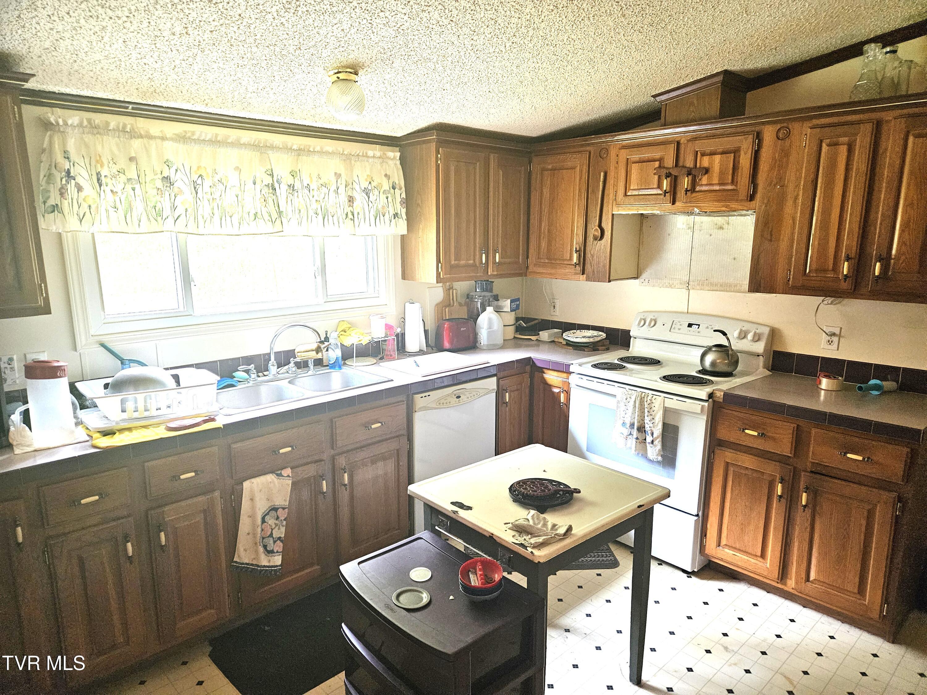 1741 Burem Road Rogersville, TN 37857 - Photo 29 of 37 17
