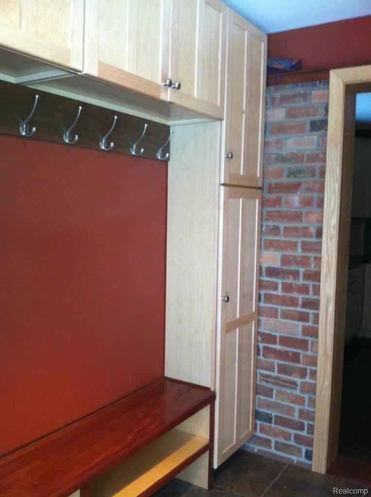 1933 Dunmore Road Ann Arbor, MI 48103 - Photo 25 of 25 1933 Dunmore 19.jpg
