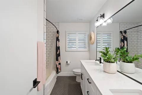 $1,495,000 | 5721 Louise Lane, Austin, TX 78757