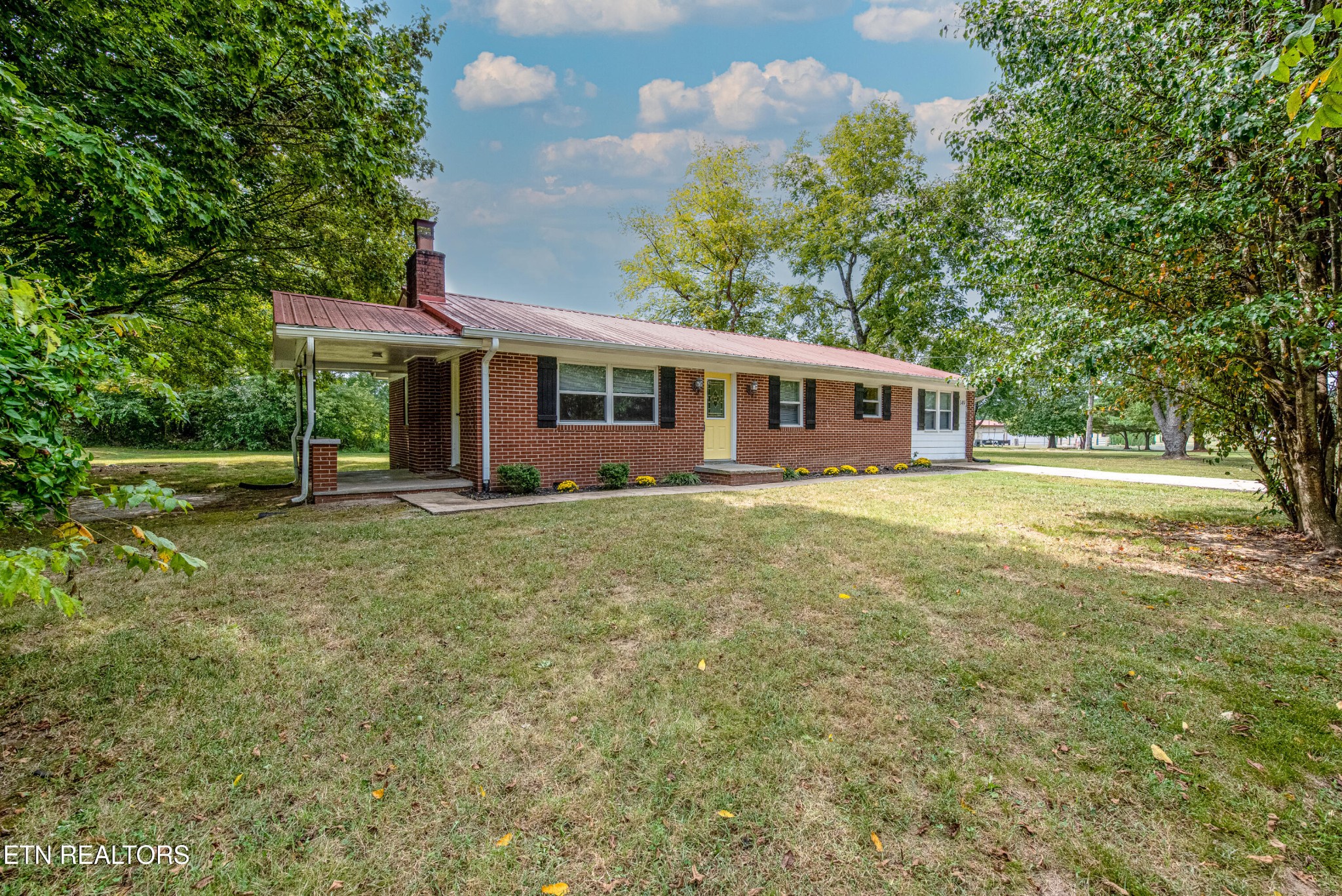 149 Moat Sewell Road Philadelphia, TN 37846 - Photo 35 of 35 a view of a house with a yard