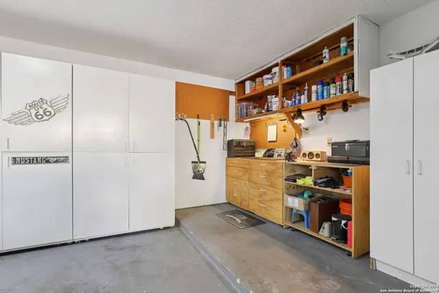 a view of a storage & utility room